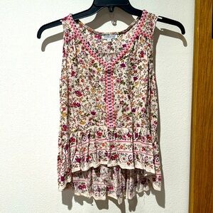 Patrons of Peace Hi Low floral top. Size M.